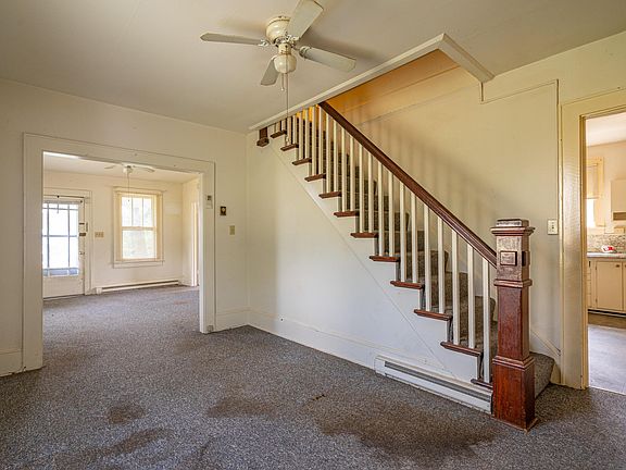 3rd image of 245 Herndon St