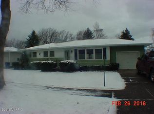 1476 Princeton Rd, Muskegon, MI 49441