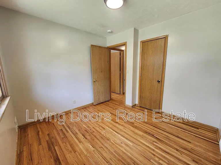 3910 N 12th St — Photo 16