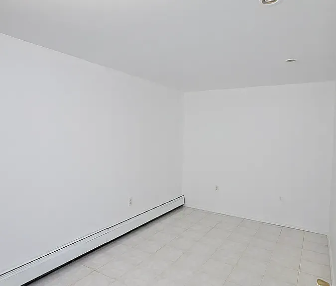 2578 W 16th St #1B — Photo 12