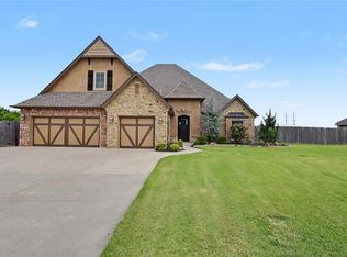 11917 Aaron Dr, Harrah, OK 73045