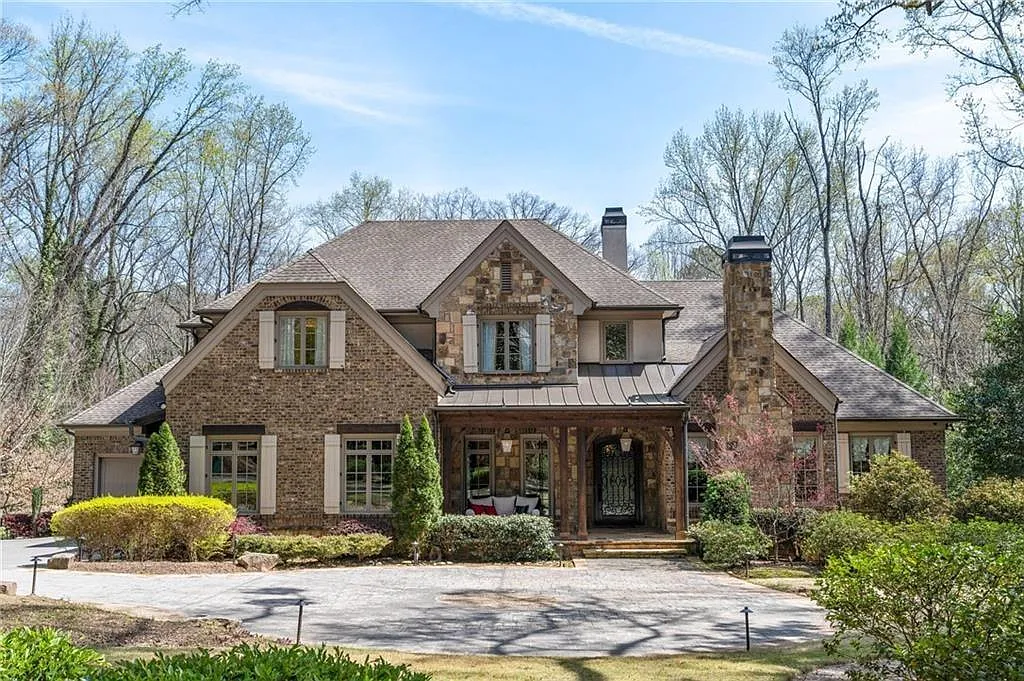 5265 Peachtree Dunwoody Rd photo 1