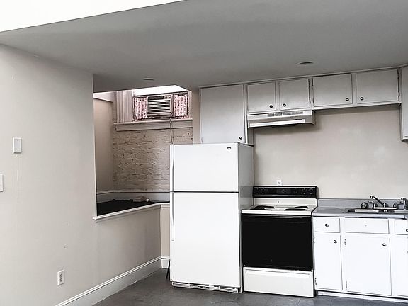 4th image of 1601 W Cary St APT 4