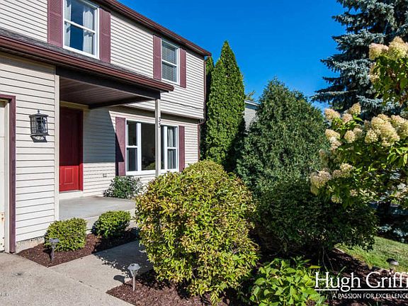 4th image of 33 Robinhood Dr NE