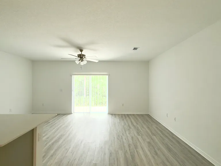 2947 Canary Ave — Photo 2
