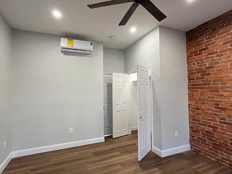 1456 N Myrtlewood St — Photo 13