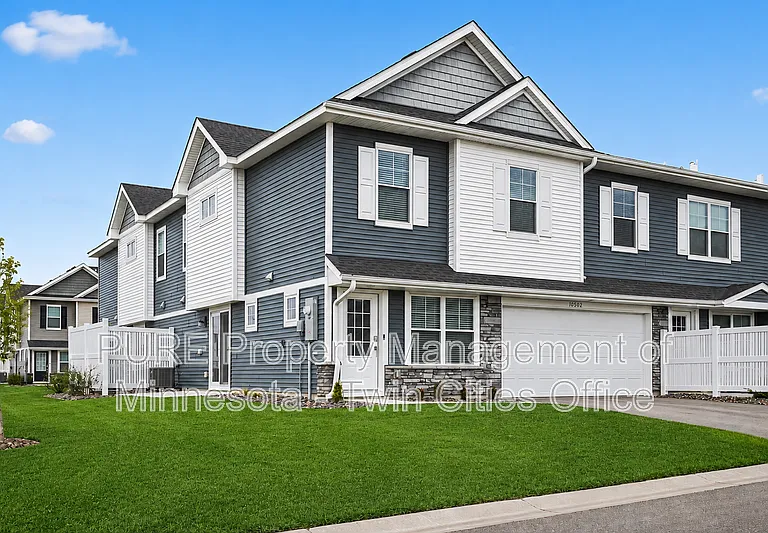 10502 Weston Way N — Photo 2