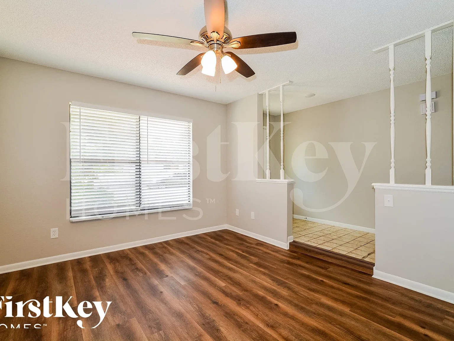 4 bed, 2.0 bath, 2420 sqft, $3,300 — Photo 4