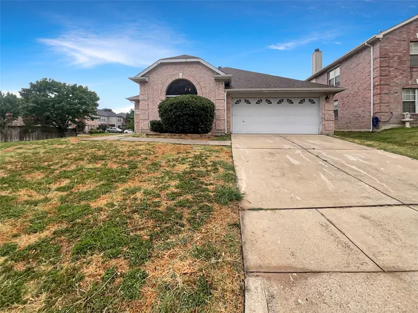 6625 Canyon Oak Dr, Fort Worth, TX 76112