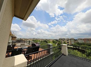9125 Harbor Hills Dr, Houston, TX 77054