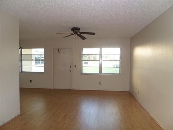 4th image of 35 Pine Arbor Ln APT 105