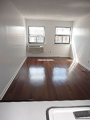 4th image of 47-35 41st St #503C