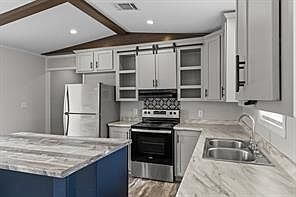 3rd image of 18773 Gooseberry Ln