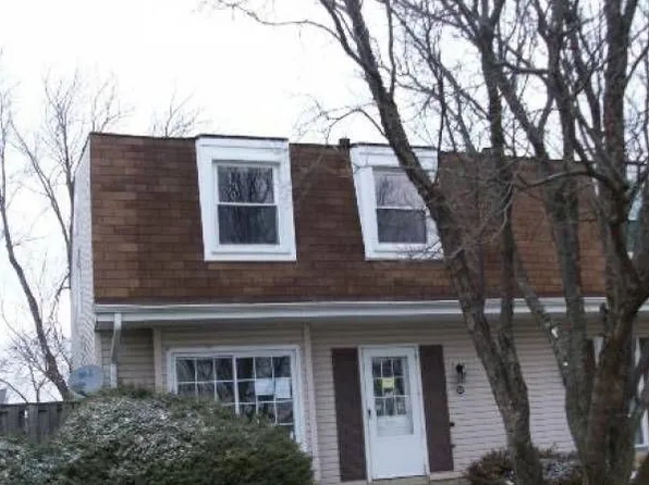 31V Fernwood Dr, Bolingbrook, IL 60440