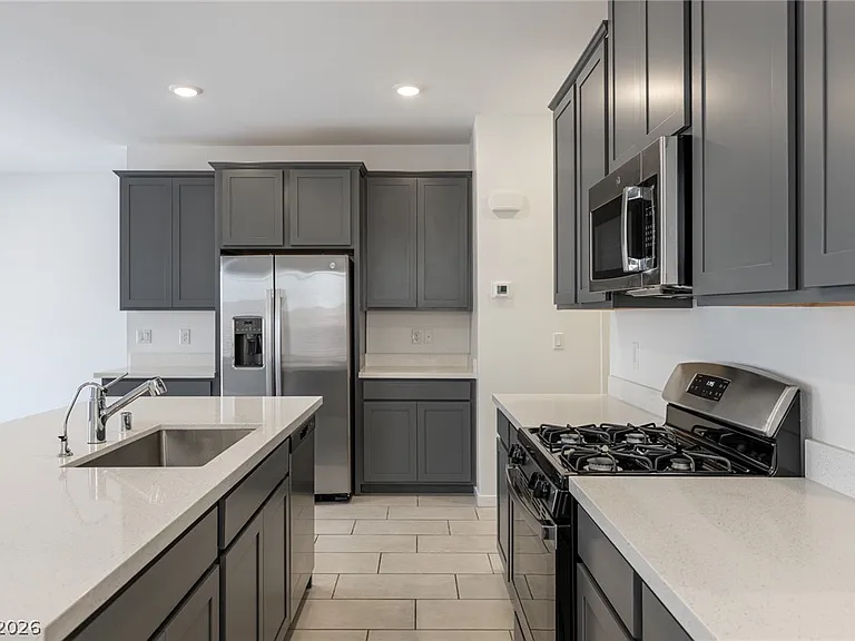 360 Great Ocean Ave — Photo 18
