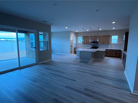 3rd image of 6438 Castle Crags Ave
