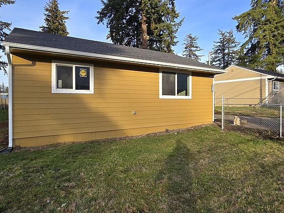 5th image of 6811 150th St SW