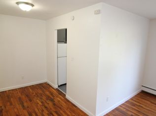 166 Collins St #302, Hartford, CT 06105