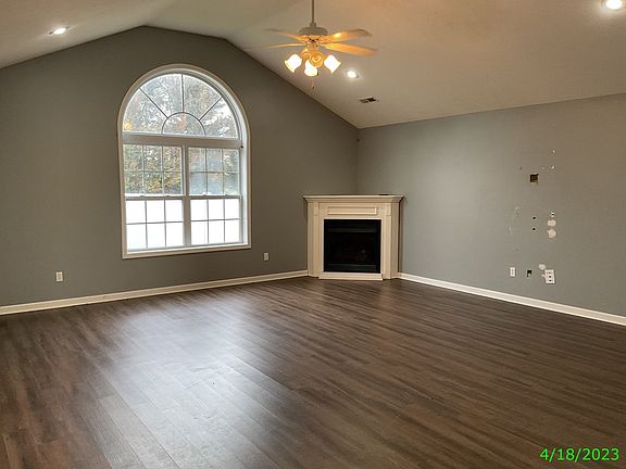 3rd image of 202 Westminster Pl