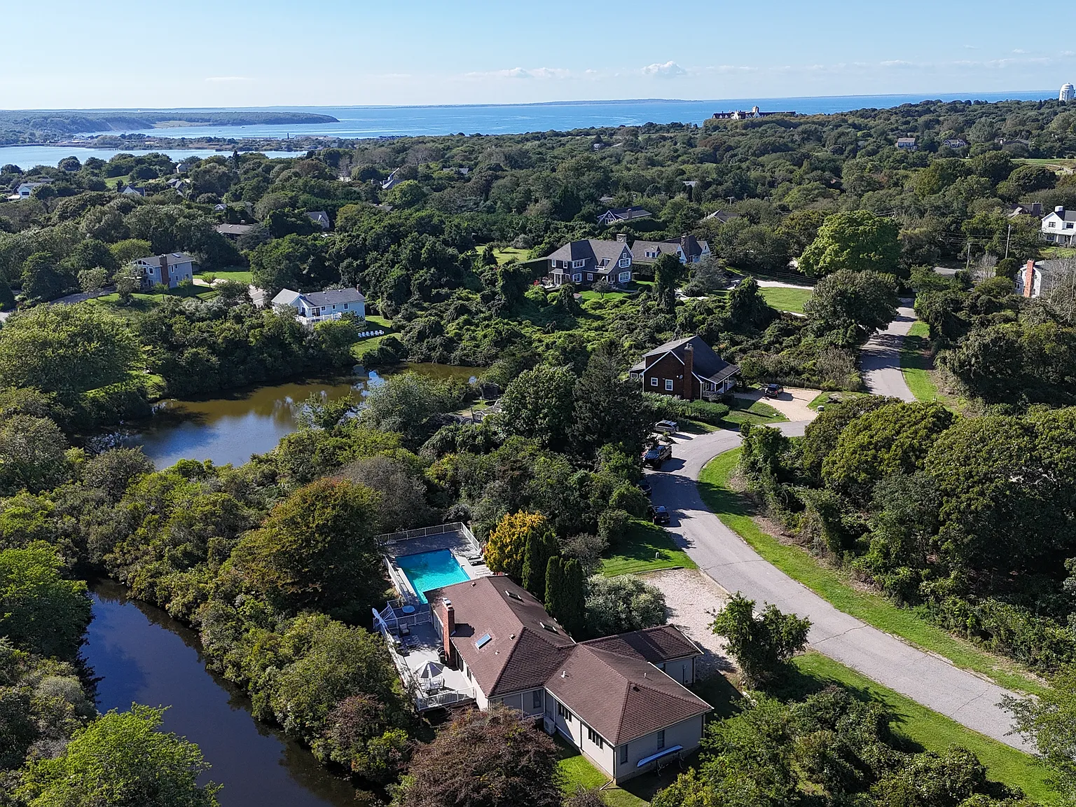 Montauk With Pool — Photo 2