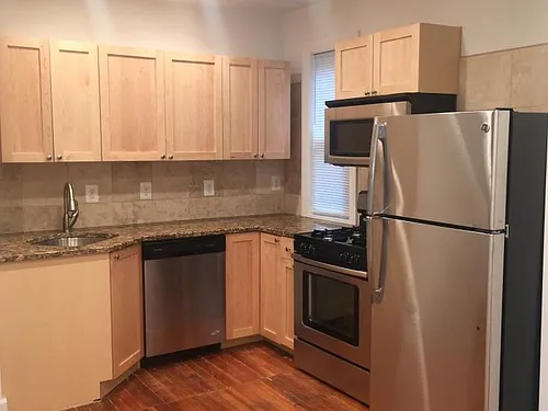 79 Brook St #1L Photo 1