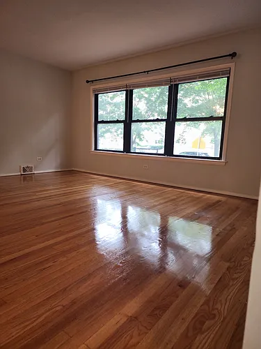 6158 N Hoyne Ave #1 Photo 1