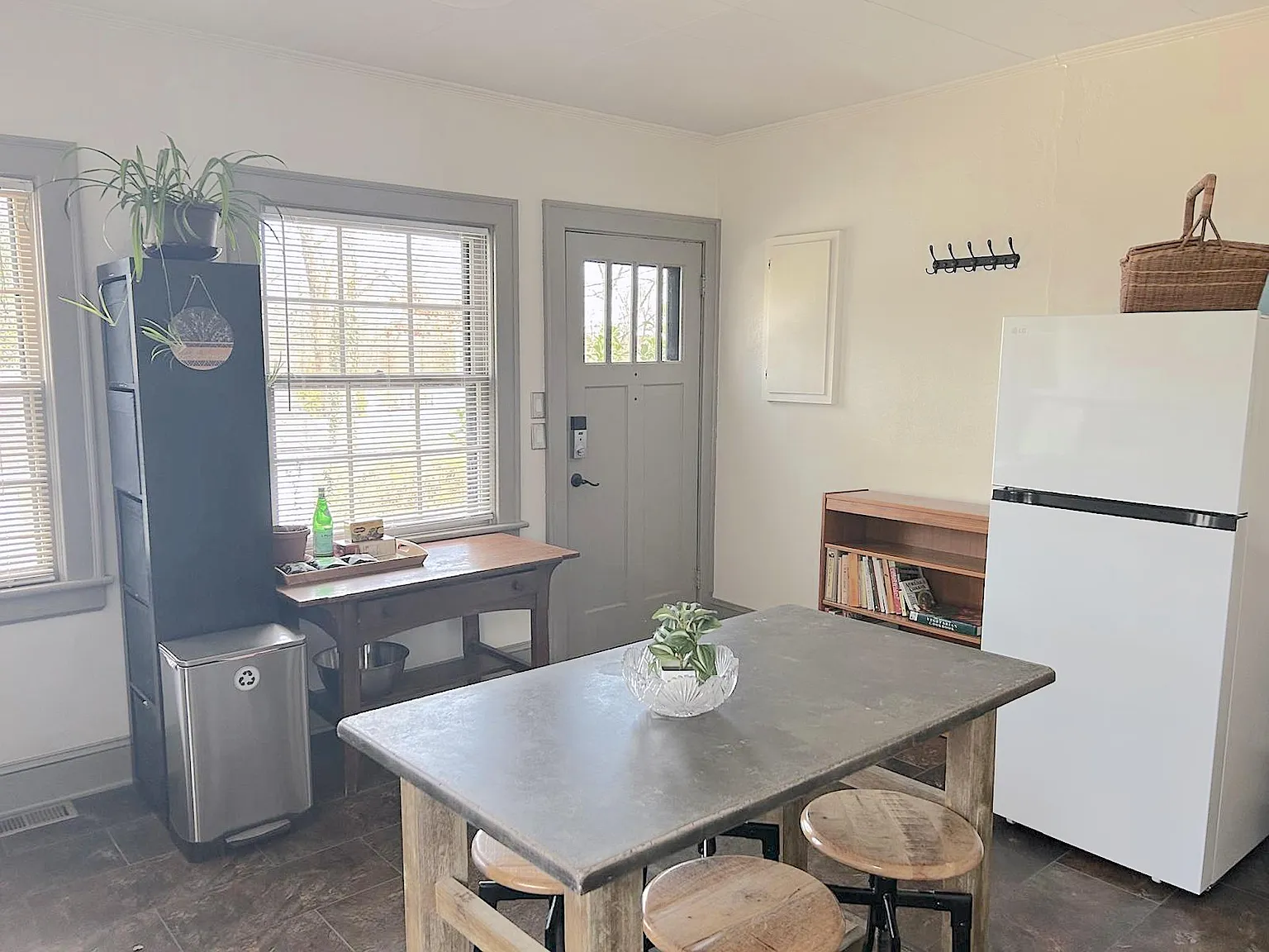 4 bed, 1838 sqft, $2,950 — Photo 4