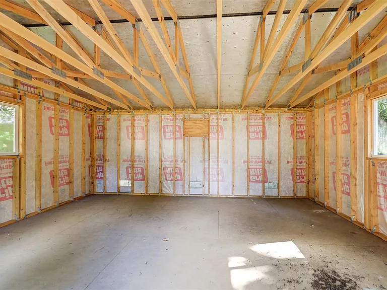 713 Sue Barnett Dr — Photo 28
