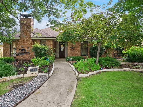 117 Meadowglen Cir, Coppell, TX 75019