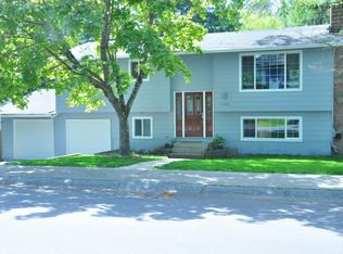 11121 156th Pl NE, Redmond, WA 98052