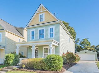 1242 Rising Oak Dr, Charlotte, NC 28206