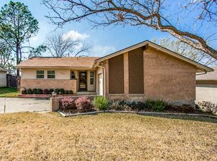 13627 Onyx Ln, Farmers Branch, TX 75234