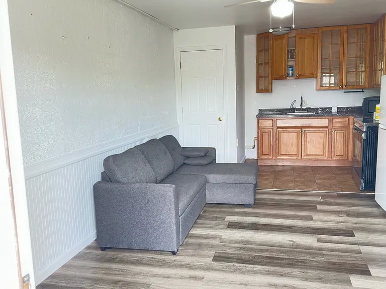 4830 Schley Ave — Photo 7