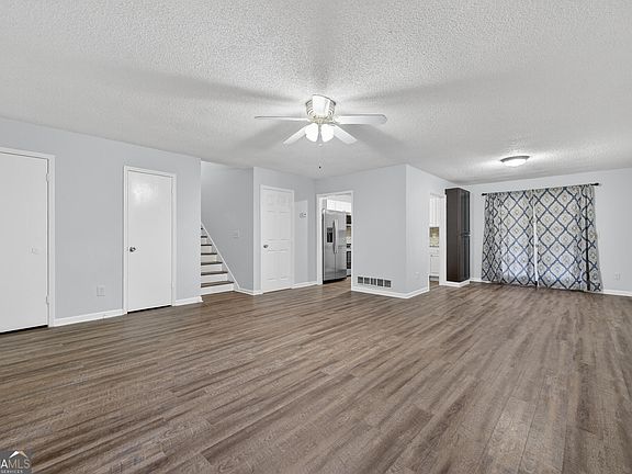 5th image of 209 Indian Branch Way