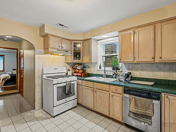 5th image of 3625 N Panama Ave