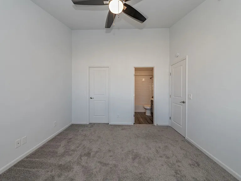 Ivy Hills Living Spaces — Photo 115