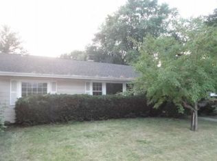 1164 S Wolf Rd, Des Plaines, IL 60016