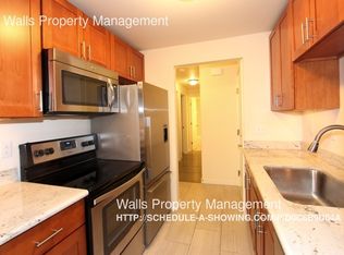 4431 Evanston Ave N APT 0201, Seattle, WA 98103