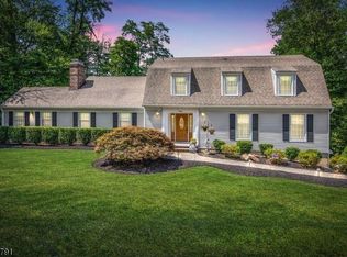 104 Magna Dr, Gillette, NJ 07933