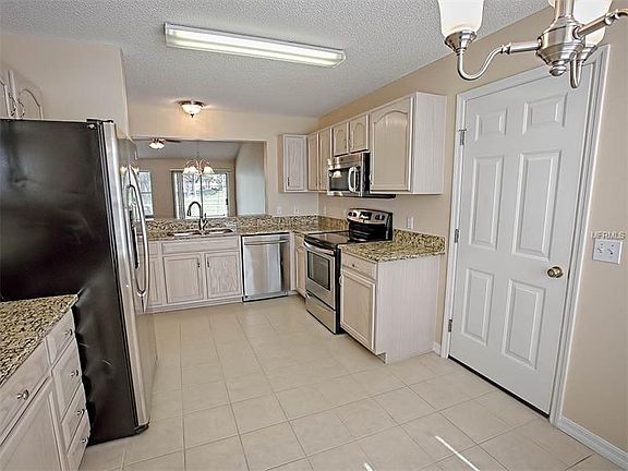 4th image of 1701 Palo Alto Ave