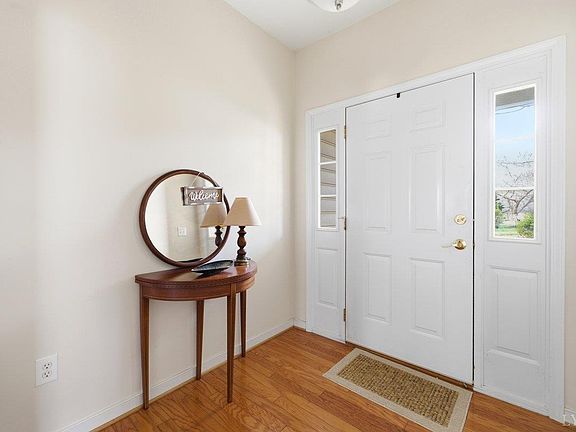 3rd image of 115 Thornfield Dr