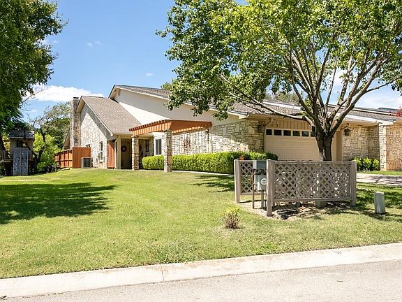 2nd image of 2517 Birkdale Ln