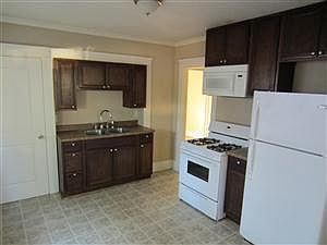 3rd image of 1466 W 19th St
