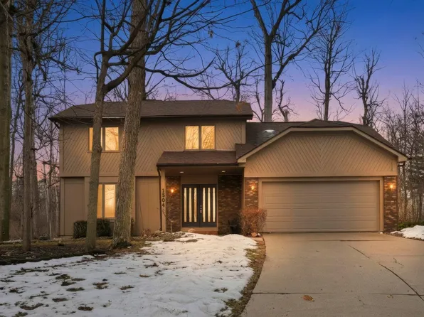 1504 Channel Ct, Fort Wayne, IN 46825