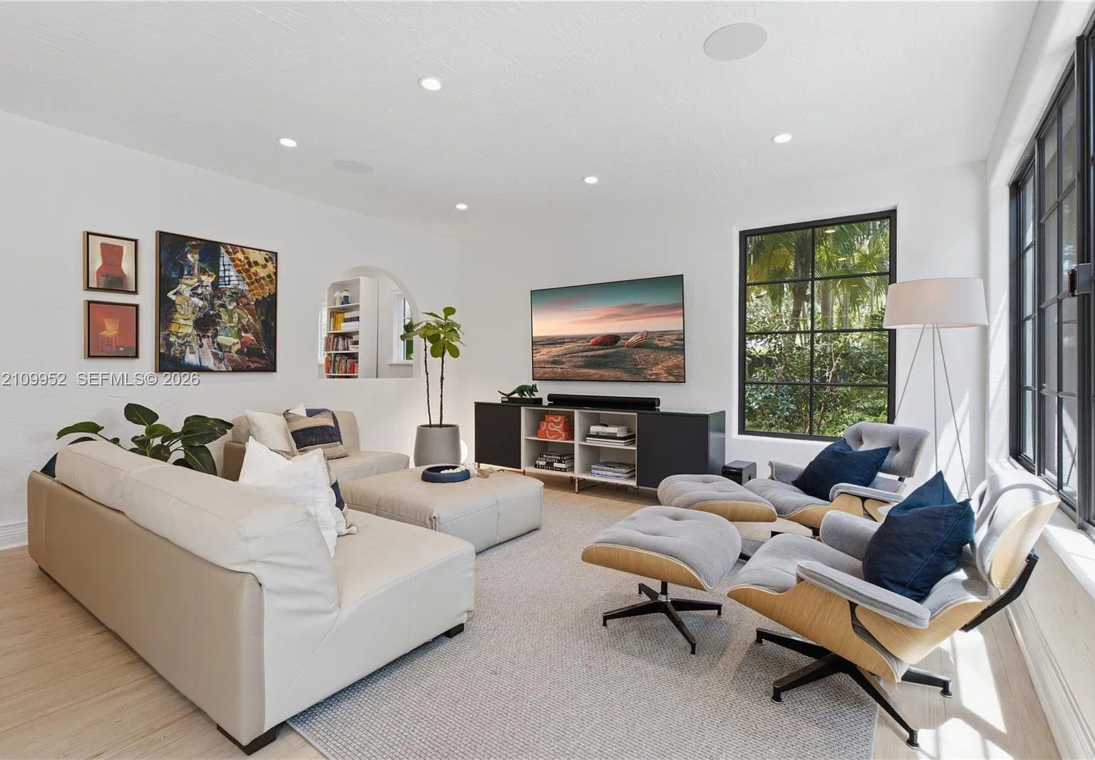 Natoma Manors — Photo 4