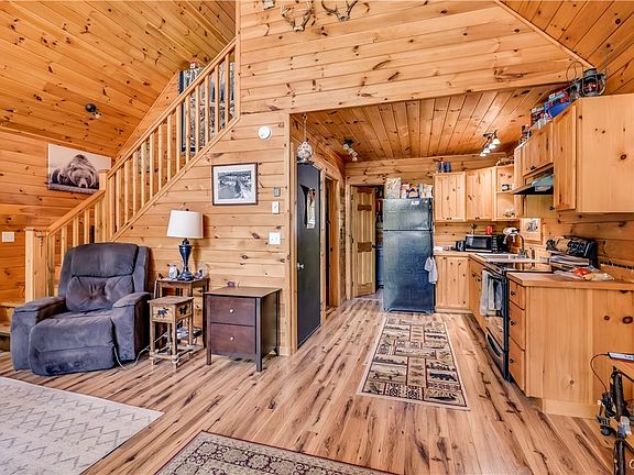 5th image of 6937 Fish Creek Rd