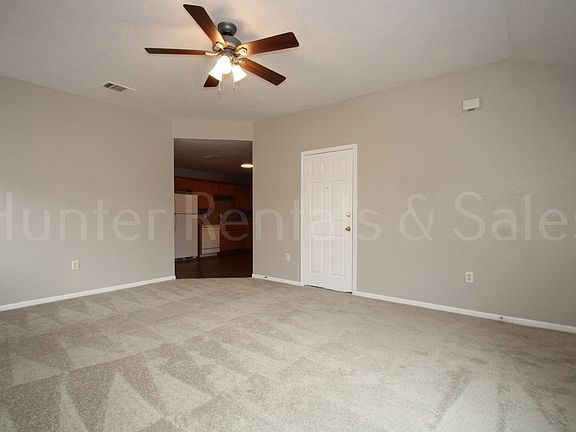 5th image of 4106A Primrose Dr