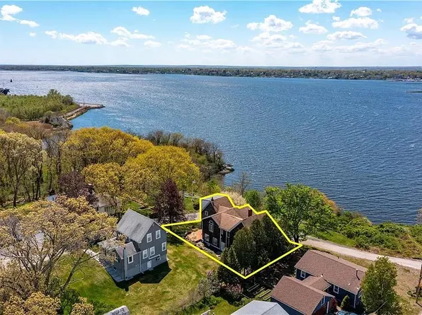 45 Astral Ave, Riverside, RI 02915
