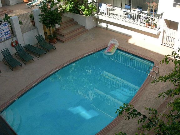 5th image of 7270 Hillside Ave Unit 209
