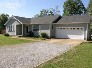184 Nottingham Cir, Hohenwald, TN 38462